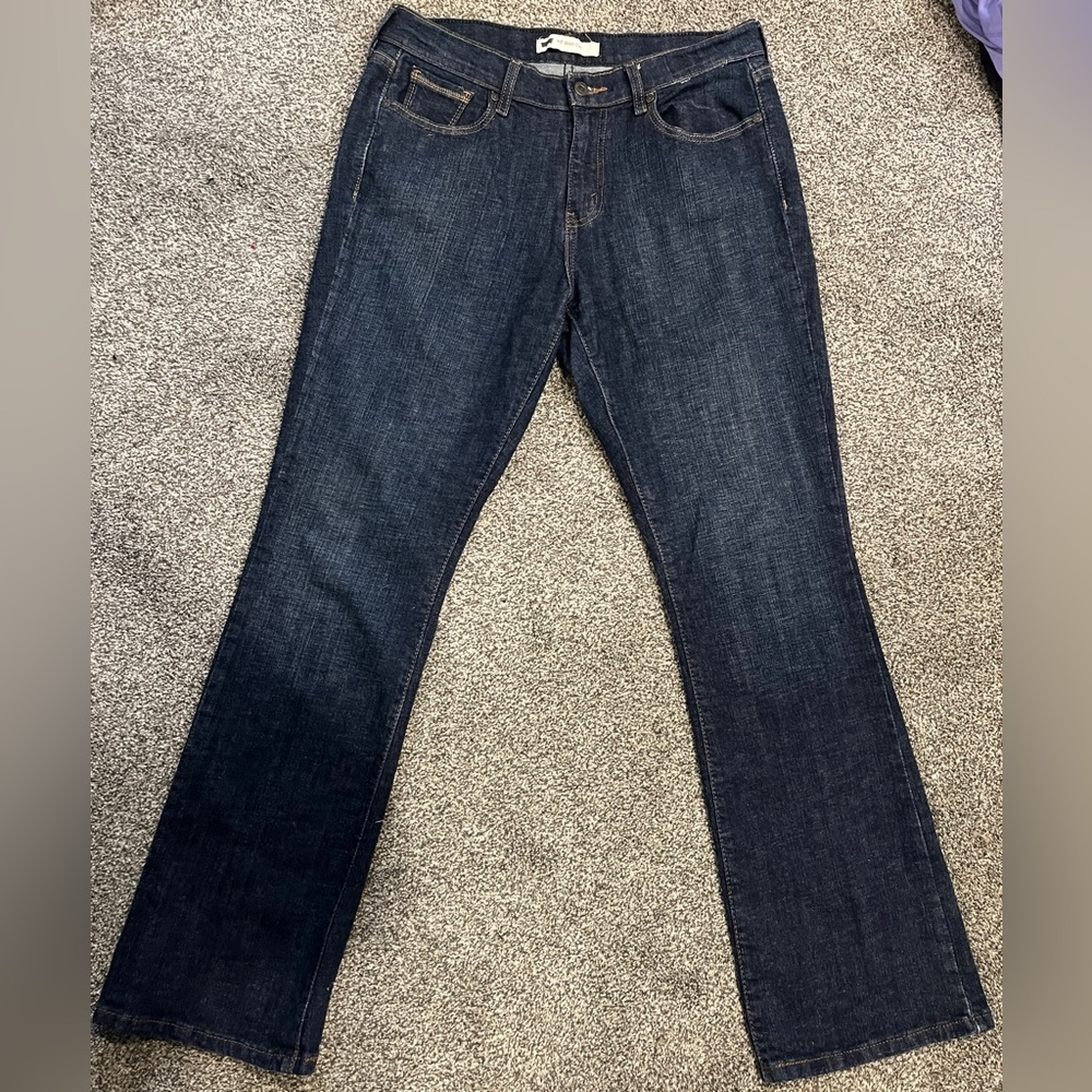 515 Levi Signature